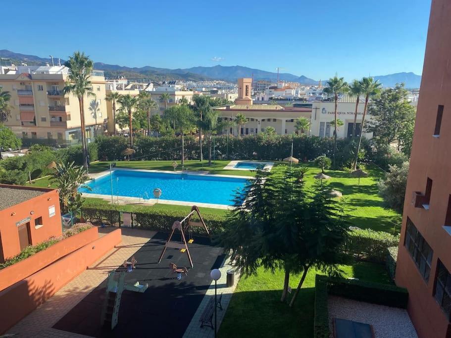 Central Estepona 3 Bed Apt With Pool And Parking Экстерьер фото