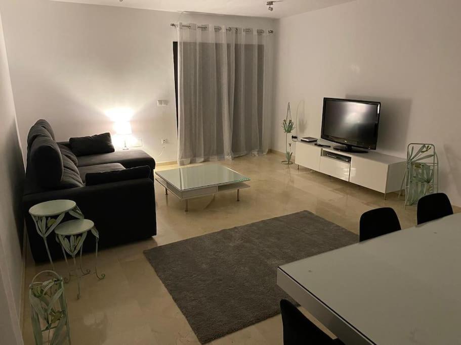 Central Estepona 3 Bed Apt With Pool And Parking Экстерьер фото