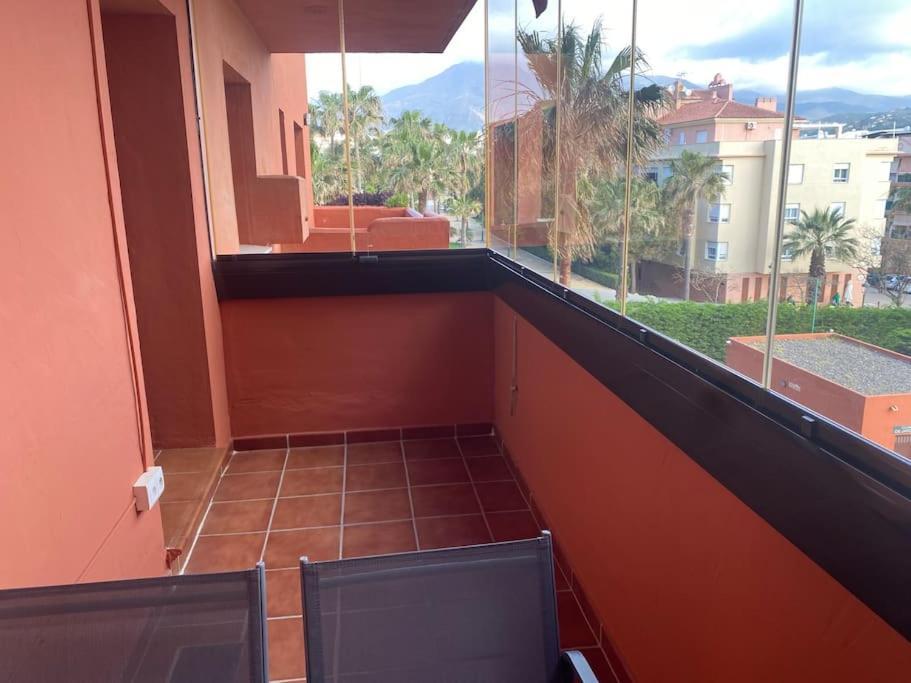 Central Estepona 3 Bed Apt With Pool And Parking Экстерьер фото